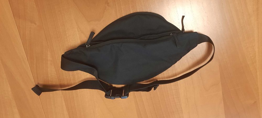 Nike-Чантичка за Кръста-Като Нова