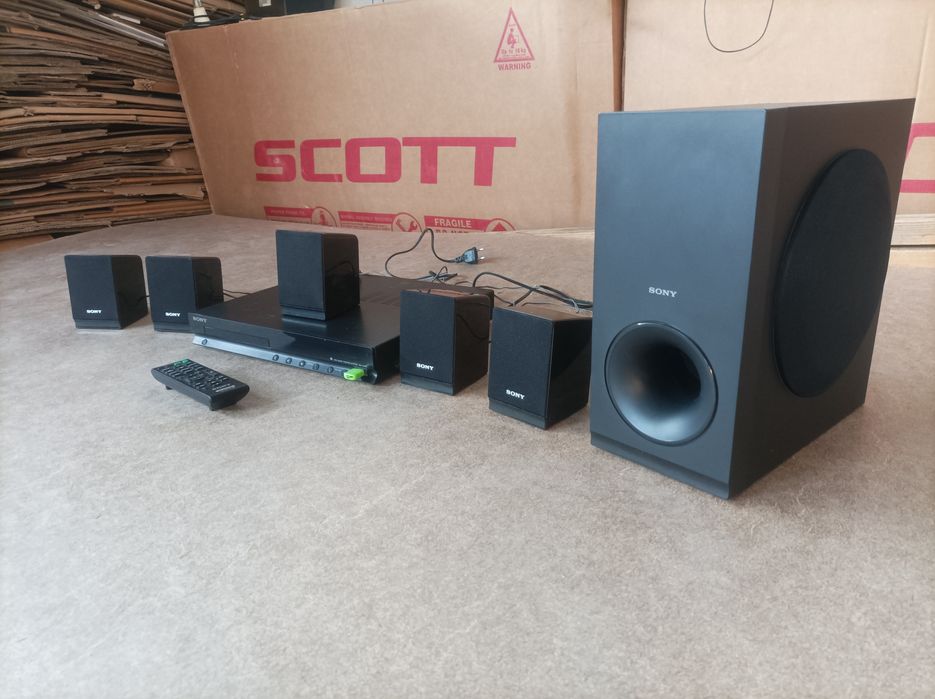 Sony uslitel kalonkalar sotiladi.
