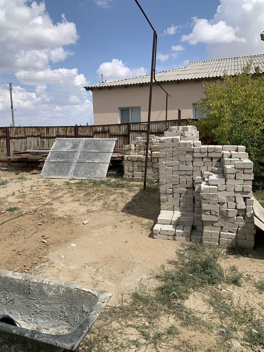 целекатный кирпич