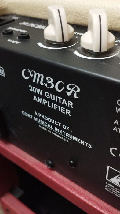 Комбо усилитель CM30R 30W