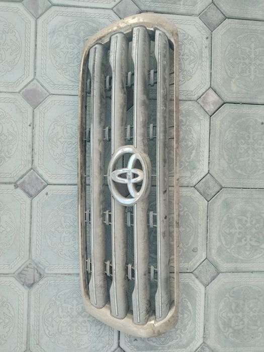 Решетка land cruiser 200