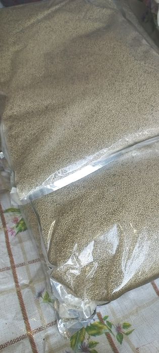 Продам силикогель в упаковке .