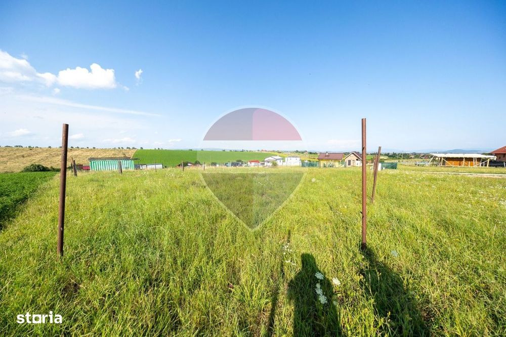 Teren intravilan de vanzare 1.100 mp