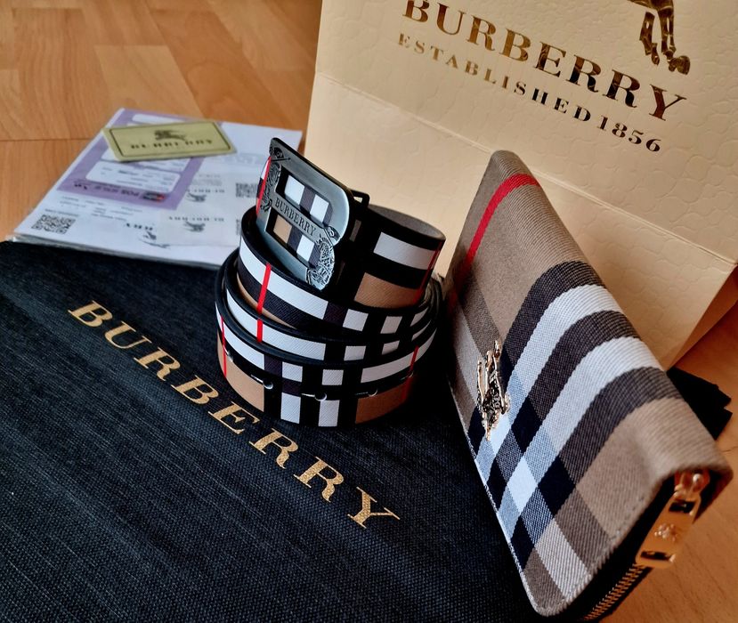 Curea+portofel Burbbery, logo metalic, saculet, etichetă