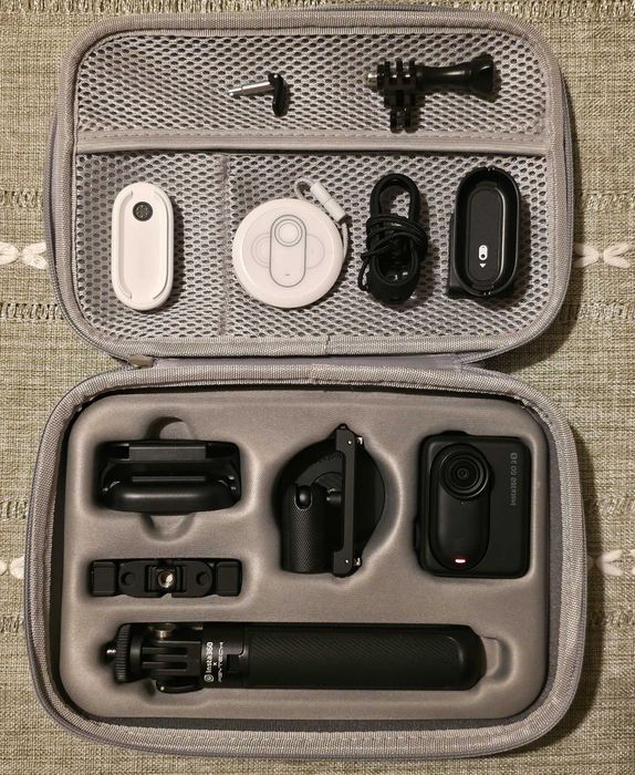Insta360 GO 3S - Camera Actiune Cu Set Accesorii Complet Extra