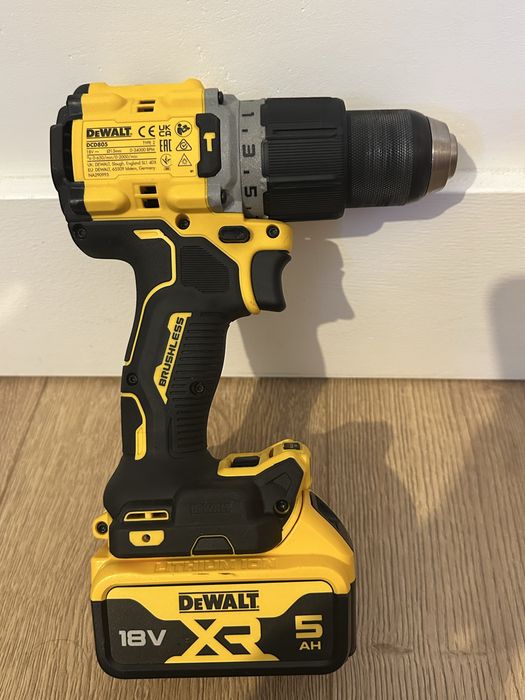 Filetantă Dewalt 18v brushless DCD805 cu baterie de 5 ah