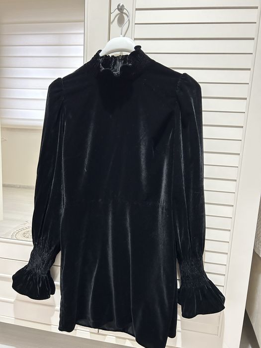 Рокля на Манго, Н&М, Bershka, Stradivarius