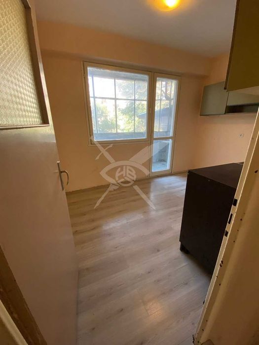 Продава се Тристаен апартамент в Пловдив, Кючук Париж - 86 кв.м за 1396 €/кв.м - Снимка #4