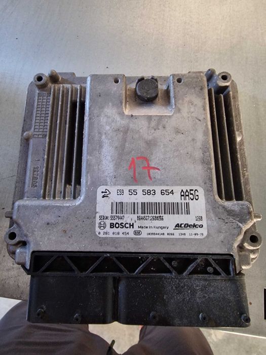 Calculator Motor Opel Corsa D Astra J Meriba 1.3CDTI E.5 cod 55583654