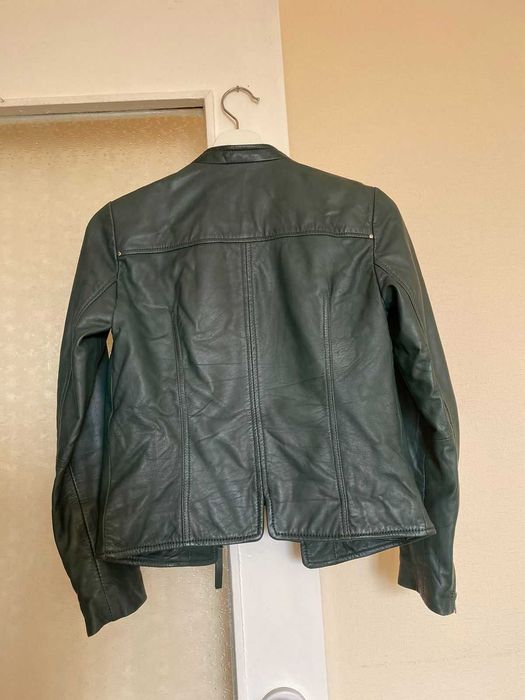 Куртка кожаная S размер