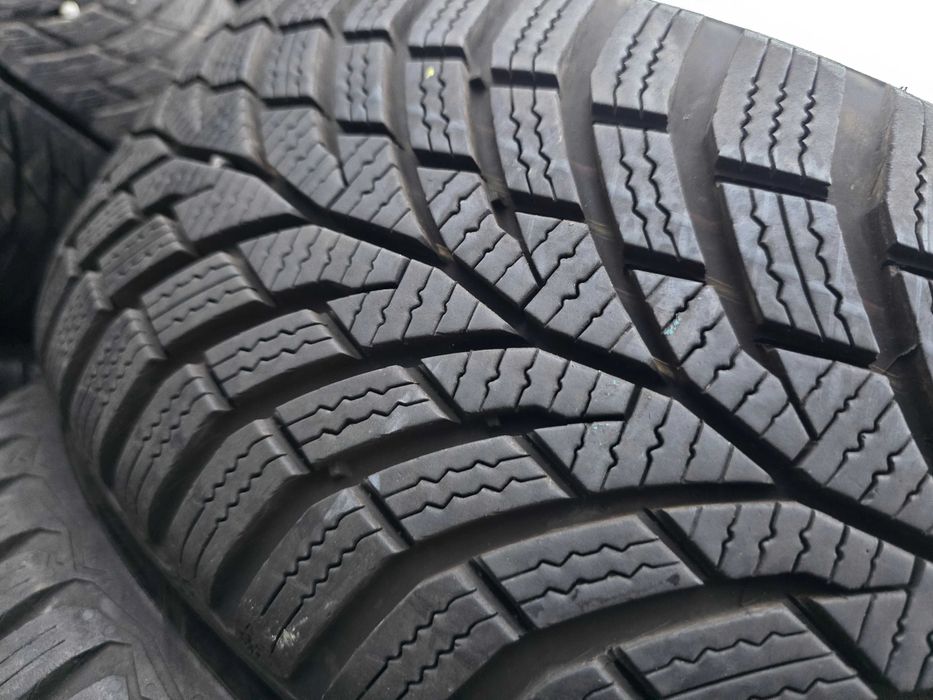 2бр Като нови зимни гуми 185 55 15 - Continental -