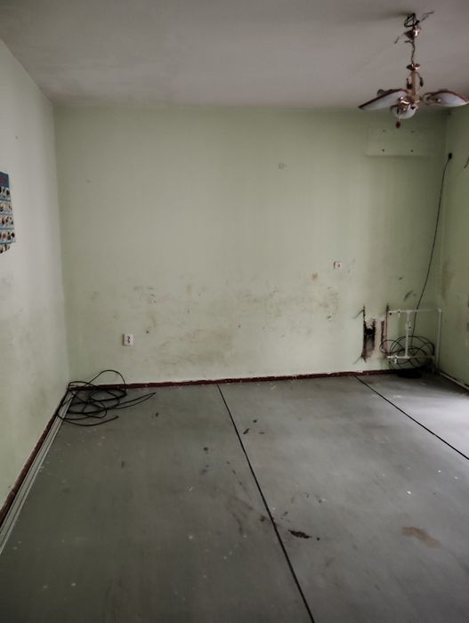 Продам Яккасарой 2ком 9этаж 9этажки улица бобура без ремонта общий кор