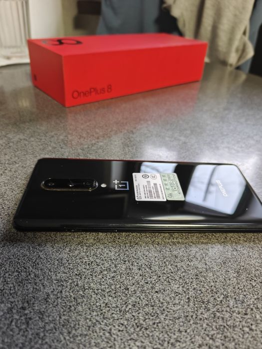 Продам OnePlus 8 Цена 55000