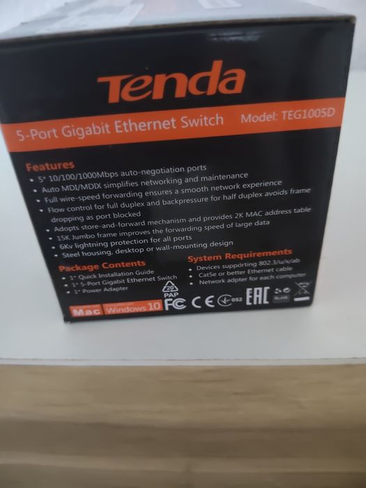 Switch Tenda 5 porturi