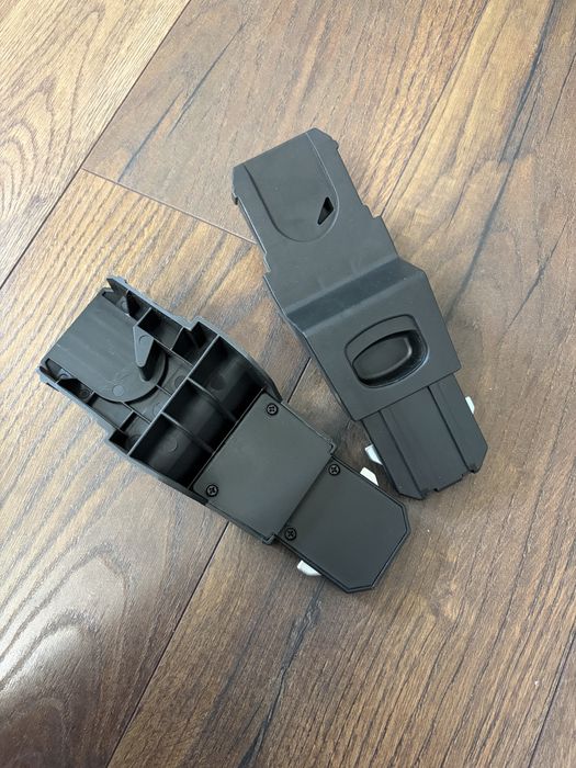 Стол/кошница за кола Chipolino AURA сиво