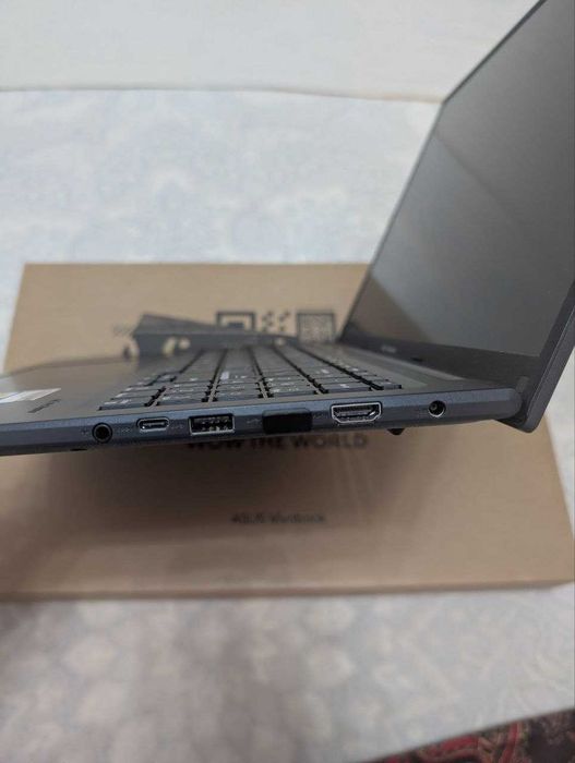 Asus Vivobook 16