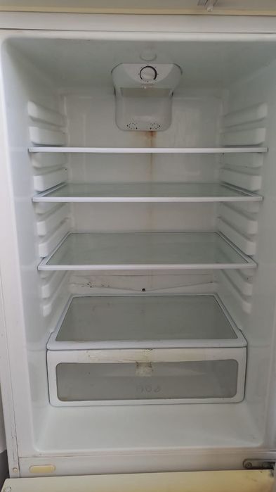 Продам б/у холодильник