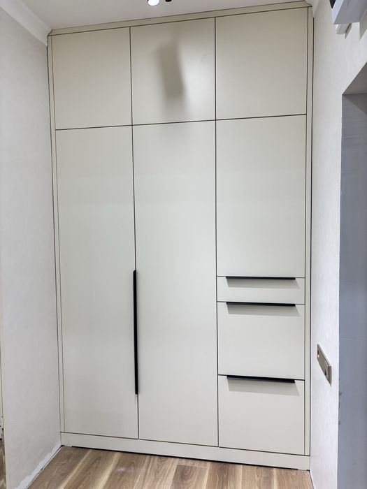 Mebelni demontaj qilish va yig'ish xizmatlari