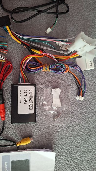 Мултимедия стил Тесла за Тойота