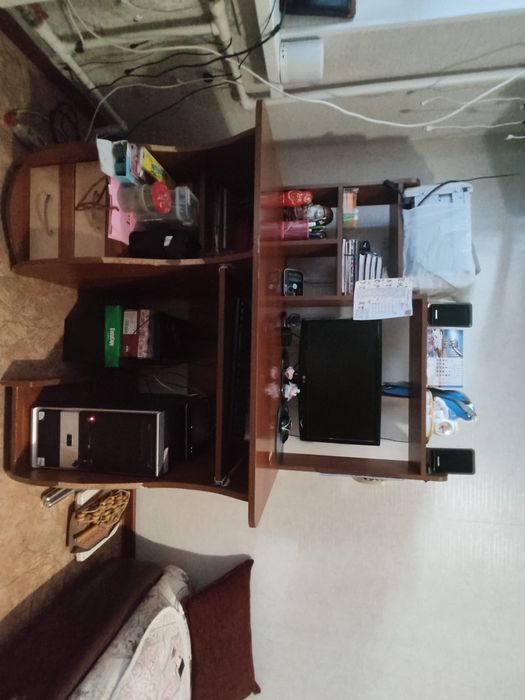 Продам письменный столик