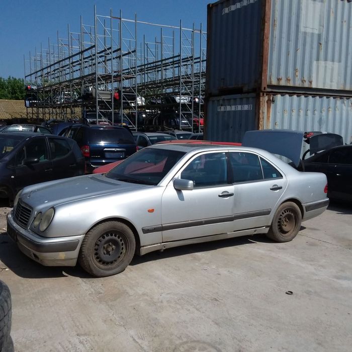 Dezmembrari  Mercedes-Benz E-CLASS (W210)  1995  > 2003 E 200 (210.03