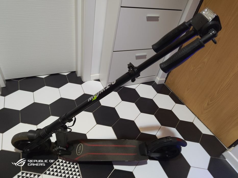 Trotineta E-Twow Booster Plus