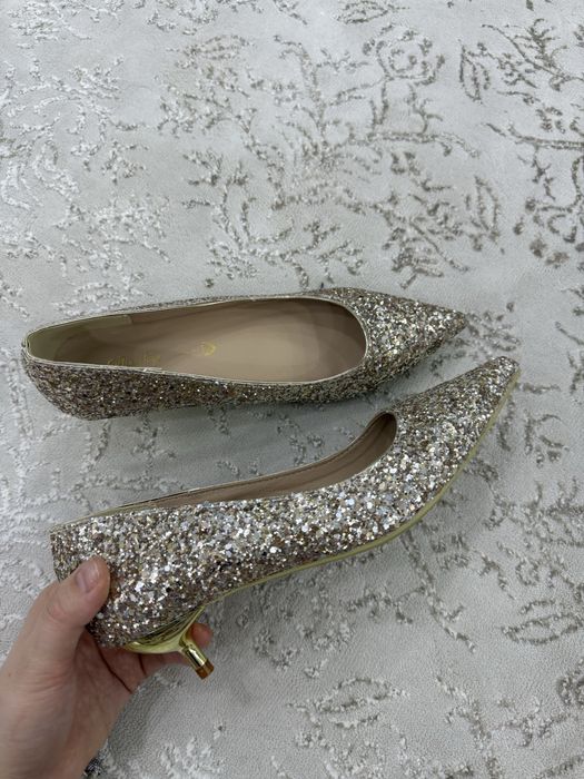 Двойка костюм и юбка, туфли