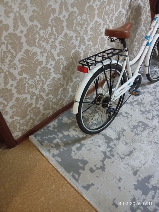 Велосипед подростковый, можно и взрослым.