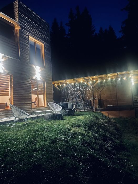 Cabana de inchiriat cu jacuzzi, Marisel, Cluj (100 m partia de ski)