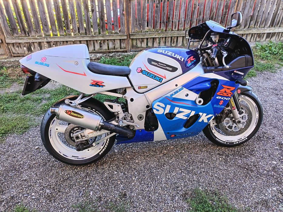 SUZUKI  GSXR  600  !  stare  FOARTE  BUNA