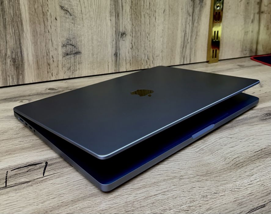 Macbook M1 Max 16inch 32/512GB 90% ёмкость