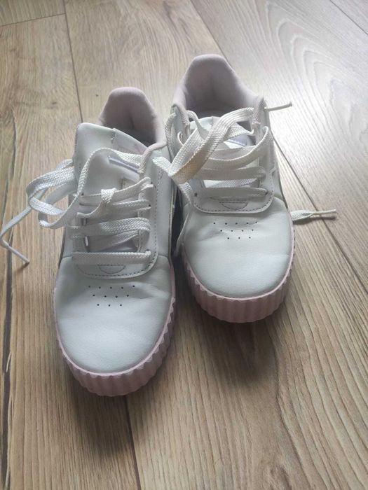 Papuci sport/tenisi/adidasi fetite Puma