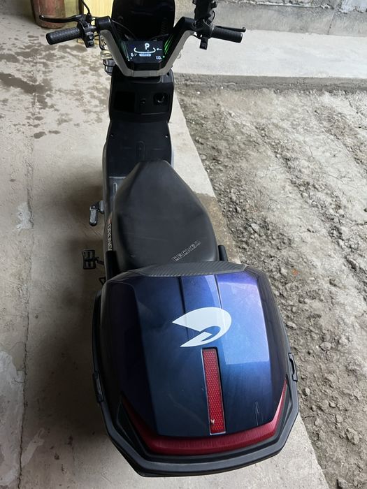 Skuter DRONGO sotiladi narxi zõr