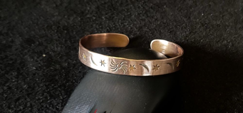 Уред за измерване на кръвното налягане и пулса SBM 47 и гривна