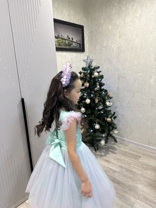 Продам платье и ободок