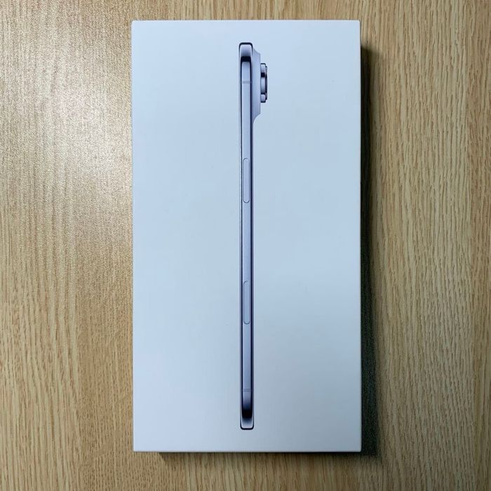 Apple 17 Air 256 Blue Новый