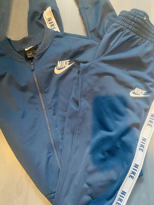 Екип nike тюркоазен цвят