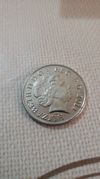 Продам монеты разные