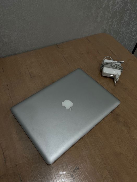 Apple MacBook Pro 13” 2010