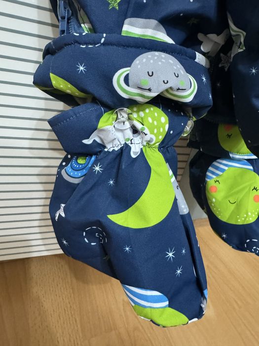 Продам весенне-осенний комбинезон трансформер