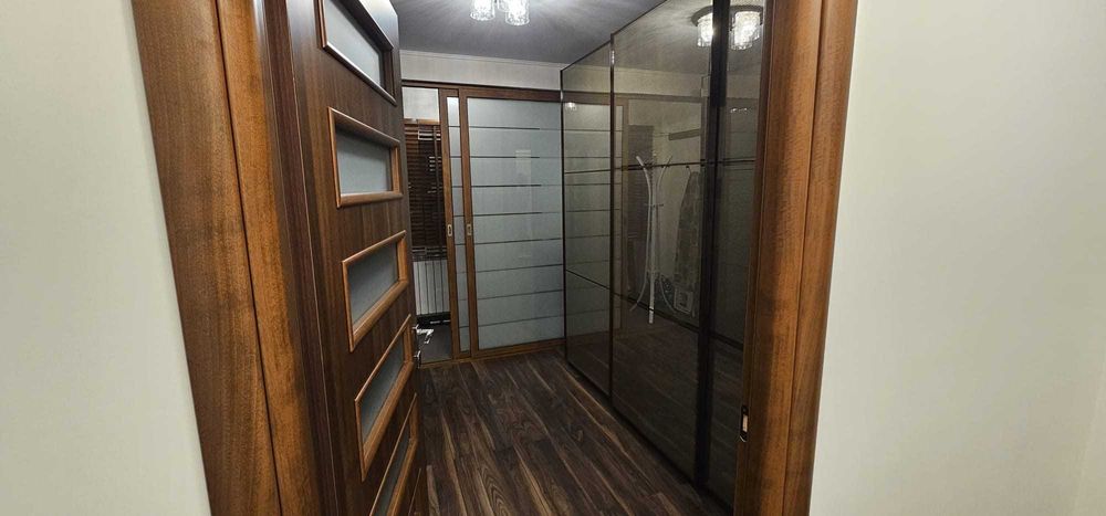 Inchiriez apartament 4 camere zona Victoria intersectie Emag