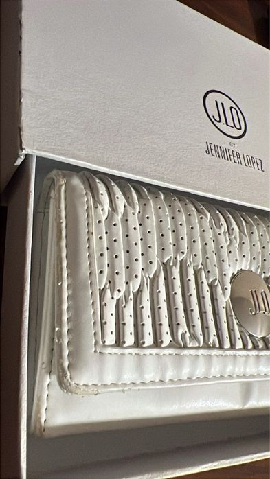 Портмонета- parfois, JLO, Daniel Hechter