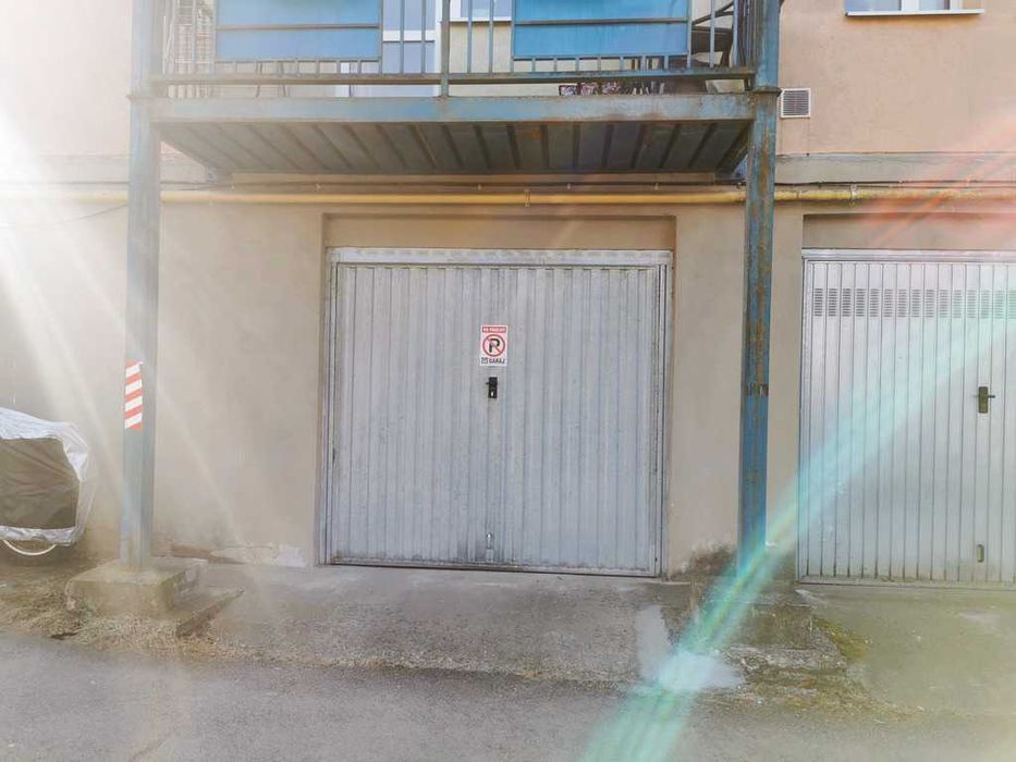 Vând GARAJ individual in bloc - cartier GRUIA