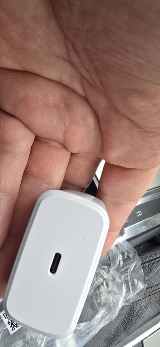 1 бр. Бял адаптор за зареждане 45 w Samsung Super Fast Charge