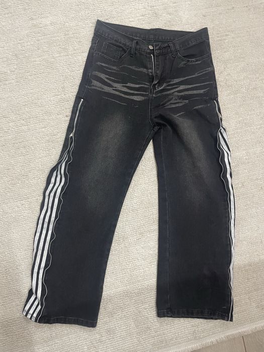 Продаю Джинсы Adidas