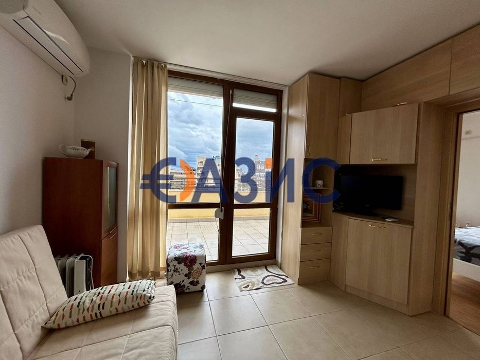 Продава се Двустаен апартамент в к.к. Слънчев бряг - 118 кв.м за 385 €/кв.м - Снимка #3
