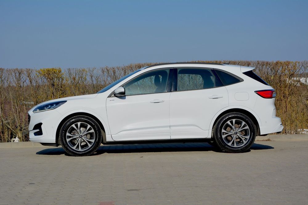 Ford Kuga ST-Line 2023