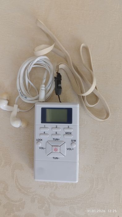 Карманное FM радио и синхронный переводчик