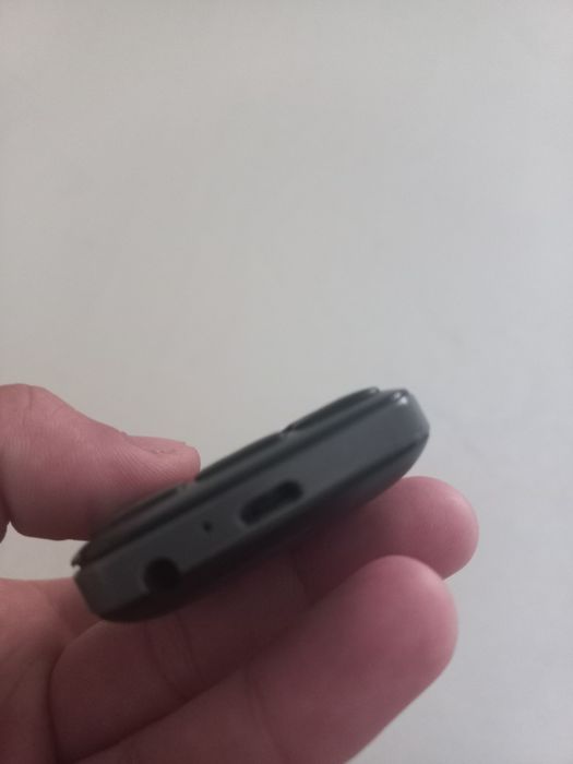 Простой телефон сатылады