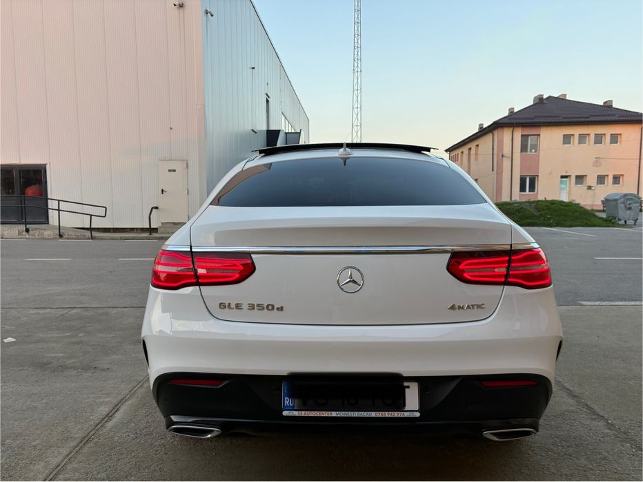 Mercedes GLE 350d 4Matic Pak AMG Panoramic Jante 21”